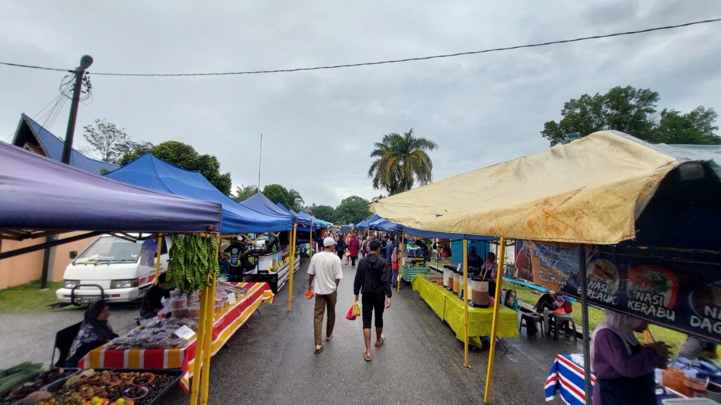 Pasar_Malam_Chenor01